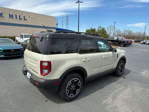 New 2025 Ford Bronco Sport Outer Banks AWD/4WD image 11