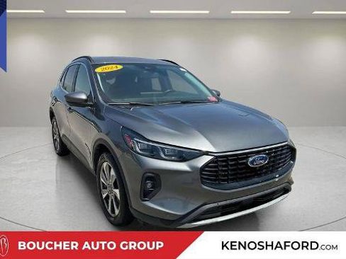 Certified 2024 Ford Escape Platinum AWD/4WD image 3