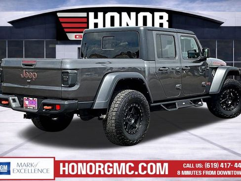 Used 2022 Jeep Gladiator Mojave w/ Trailer Tow Package AWD/4WD image 6