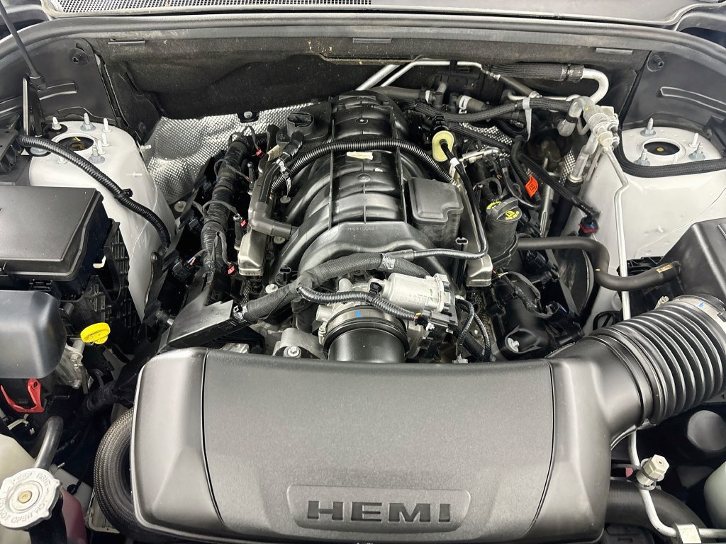 Used 2025 Dodge Durango R/T AWD/4WD image 31