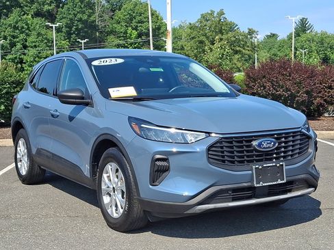 Certified 2023 Ford Escape Active w/ Tech Pack #1 AWD/4WD image 2