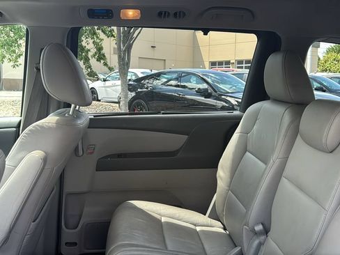 Used 2013 Honda Odyssey EX-L image 27