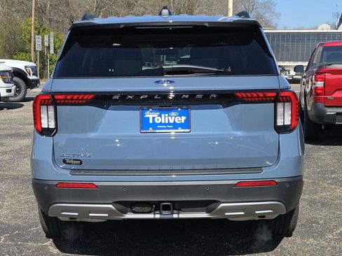 New 2026 Ford Explorer Active w/ Active Comfort Package RWD image 8