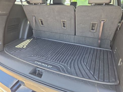 Used 2019 Chevrolet Traverse Premier w/ Driver Confidence II Package FWD image 35