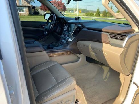 Used 2019 Chevrolet Suburban LT AWD/4WD image 24
