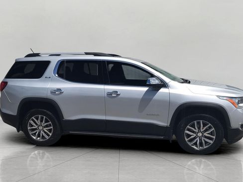 Used 2019 GMC Acadia SLE w/ GMC Pro Grade Package AWD/4WD image 10