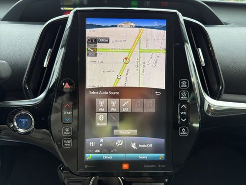 Used 2020 Toyota Prius Prime Limited image 31