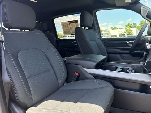 Used 2025 RAM 1500 Big Horn RWD image 31