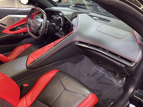 Used 2020 Chevrolet Corvette Stingray Preferred Cpe w/ 2LT Preferred Equipment Group RWD image 21