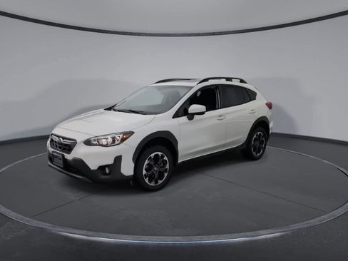 Certified 2023 Subaru Crosstrek 2.0i Premium image 3