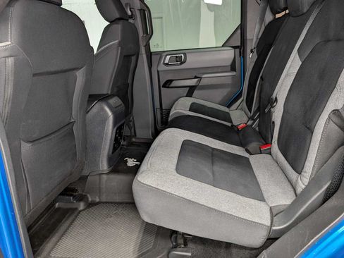 Used 2022 Ford Bronco Big Bend w/ Sasquatch Package AWD/4WD image 22