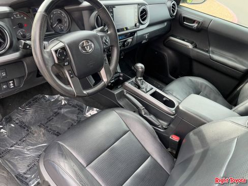 Certified 2023 Toyota Tacoma TRD Off-Road w/ TRD Premium Off Road Package AWD/4WD image 19