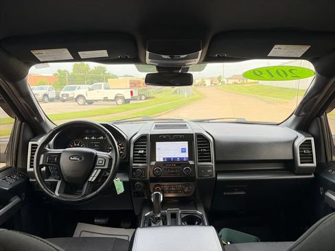 Used 2019 Ford F150 XLT w/ Equipment Group 302A Luxury AWD/4WD image 26