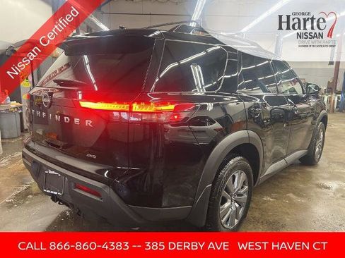 Certified 2025 Nissan Pathfinder SV w/ SV Premium Package image 5