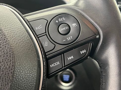 Used 2021 Toyota Corolla SE image 17