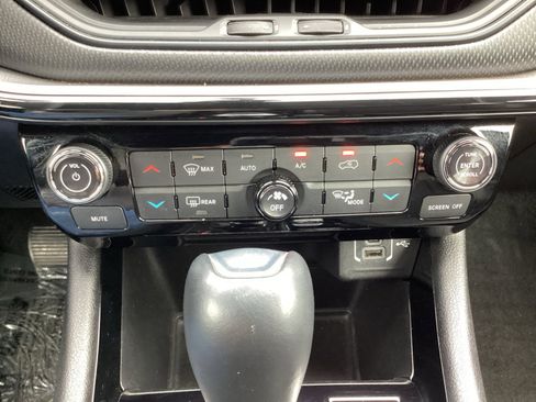 Used 2023 Jeep Compass Trailhawk AWD/4WD image 20