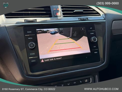 Used 2020 Volkswagen Tiguan SE w/ Panoramic Sunroof Package AWD/4WD image 19