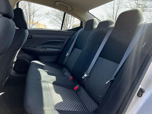 Used 2020 Nissan Versa S FWD image 17
