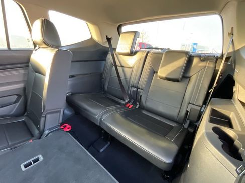 Used 2021 Volkswagen Atlas SE image 20