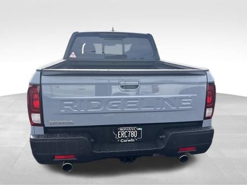 Used 2025 Honda Ridgeline Black Edition image 18