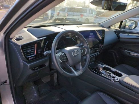 Used 2025 Lexus NX 350h 350h Premium image 14