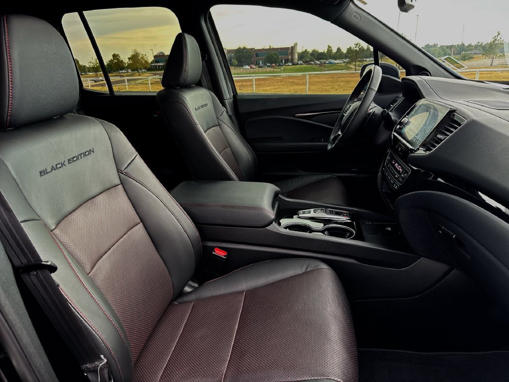 Used 2024 Honda Ridgeline Black Edition image 25