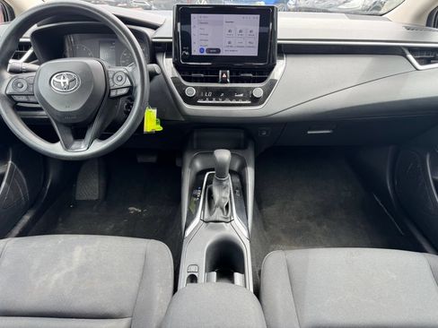 Used 2024 Toyota Corolla LE FWD image 9