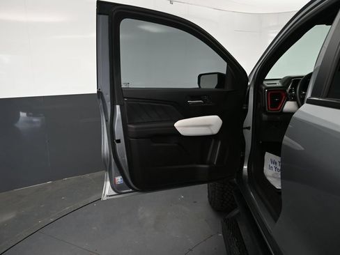 Used 2024 GMC Canyon AT4X w/ AT4X AEV Edition AWD/4WD image 25