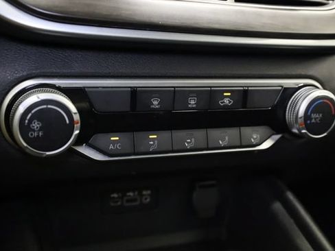 Used 2025 Nissan Altima 2.5 SV FWD image 23