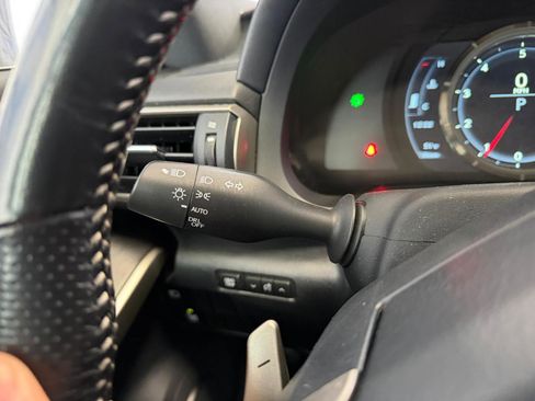 Used 2019 Lexus IS 300 F Sport w/ F Sport Package image 34