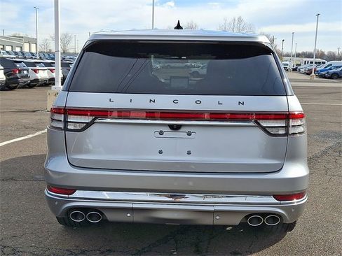Used 2023 Lincoln Aviator Black Label w/ Dynamic Handling Package image 5