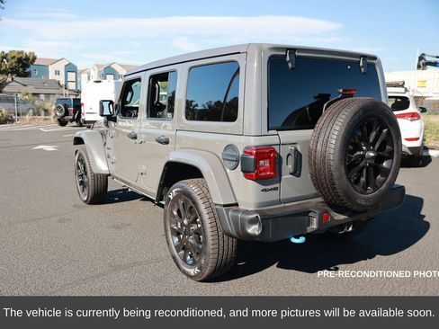 Used 2023 Jeep Wrangler Unlimited Sahara w/ Cold Weather Group image 3