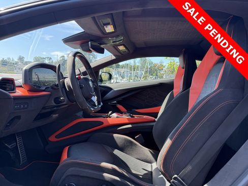 Used 2024 Lamborghini Revuelto image 23