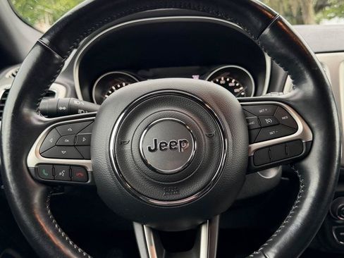 Used 2021 Jeep Compass Latitude AWD/4WD image 19