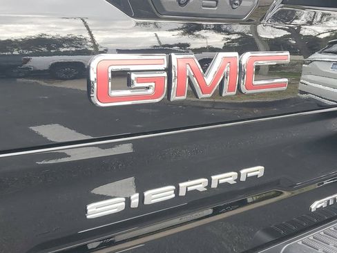 Certified 2025 GMC Sierra 1500 AT4X image 29
