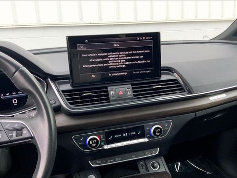 Used 2023 Audi Q5 2.0T Premium Plus w/ Premium Plus Package AWD/4WD image 38