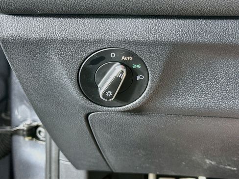 Used 2025 Volkswagen Jetta Sport FWD image 17