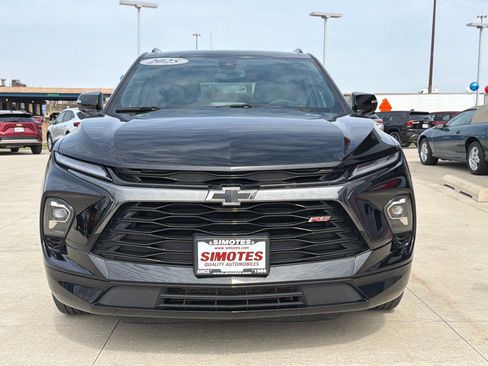 Used 2025 Chevrolet Blazer RS image 3