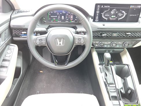 New 2025 Honda Accord EX-L image 7