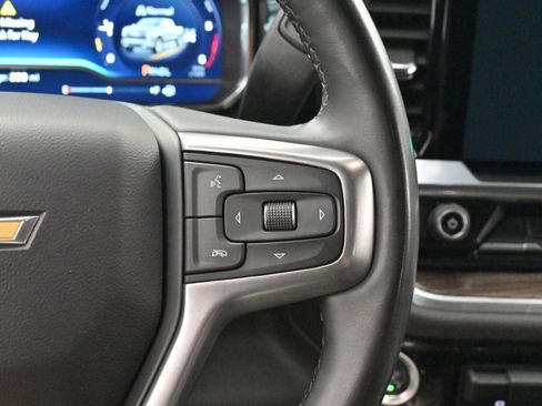 Used 2023 Chevrolet Silverado 1500 LT w/ Z71 Off-Road Package image 16