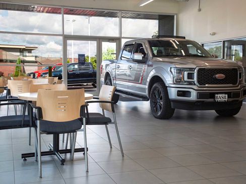 Used 2021 Lincoln Corsair AWD w/ Premium Package image 9