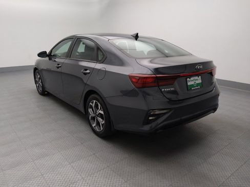 Used 2021 Kia Forte LXS FWD image 5