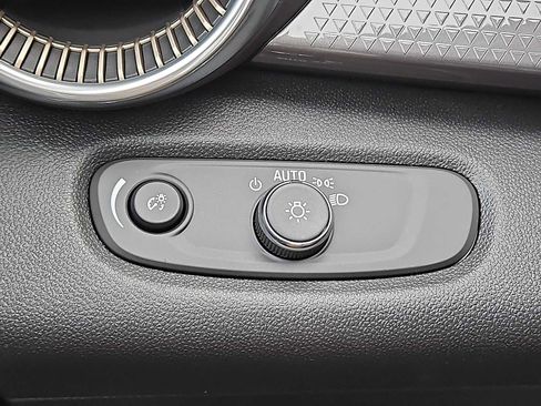 New 2025 Chevrolet Trax ACTIV w/ Driver Confidence Package image 15