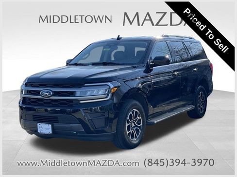 Used 2024 Ford Expedition XLT AWD/4WD image 1