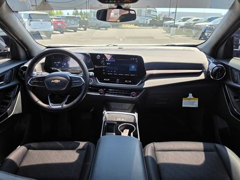 Used 2025 Chevrolet Equinox LT w/ Convenience Package II AWD/4WD image 14