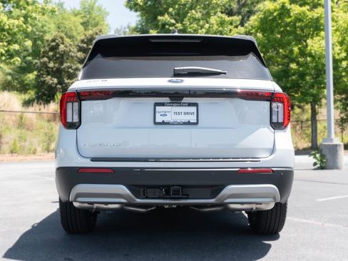New 2026 Ford Explorer Platinum RWD image 7