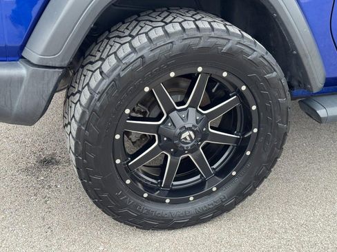 Used 2020 Jeep Wrangler Sport image 7