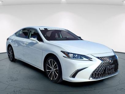 Certified 2023 Lexus ES 350 w/ Premium Package