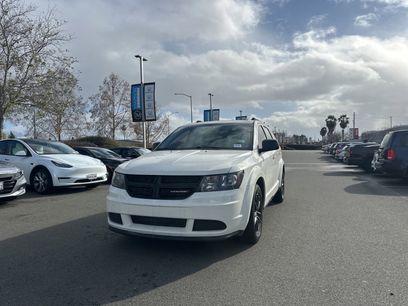 Used 2018 Dodge Journey SE w/ Connectivity Group