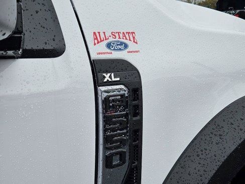 New 2024 Ford F550 4x4 Regular Cab Super Duty image 10